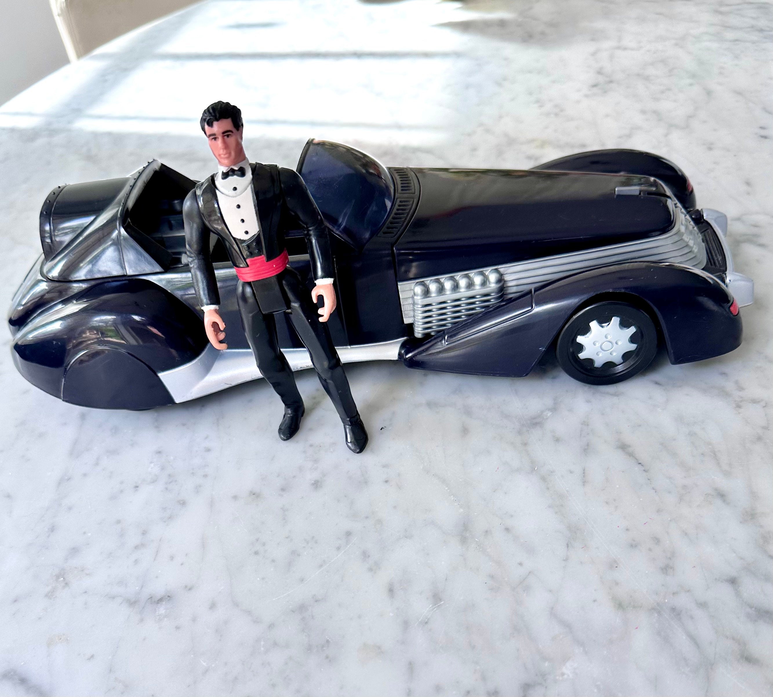 Vintage 1994 Kenner the Shadow Mirage SX-100 Car and Action Figure