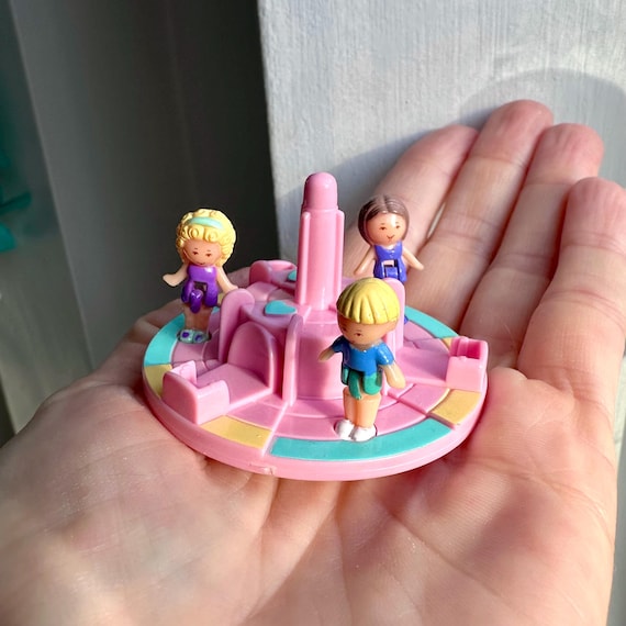Vintage 1993 Polly Pocket “merry Go Round Pals” Complete