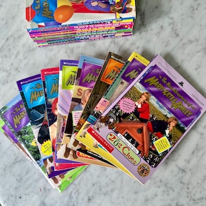 Vintage The New Adventures of Mary Kate and Ashley Chapter Books