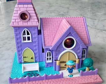 Vintage 1993 Polly Pocket Light Up Wedding Chapel