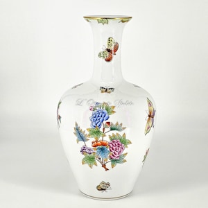 Herend Queen Victoria Vase