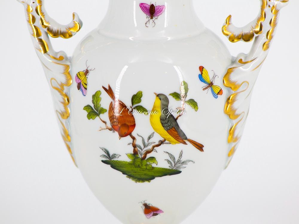 Herend Rothschild Amphora 6690/RO – Hand Painted Porcelain – 26 Cm