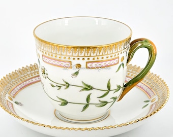 ロイヤル コペンハーゲン フローラ ダニカ カップ & ソーサー #3597