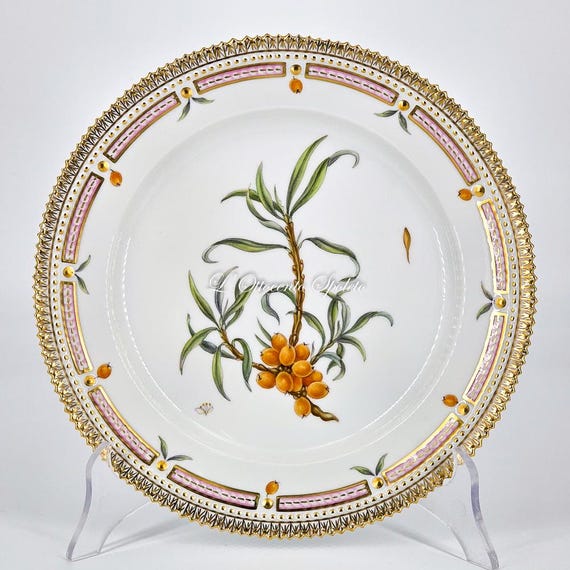 ロイヤルコペンハーゲン フローラダニカ 磁器プレート No.20/3550