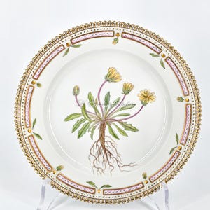 Royal Copenhagen Flora Danica No.20/3573 porcelain plate