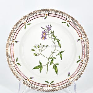 Royal Copenhagen Flora Danica No.20/3573 porcelain plate