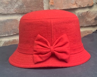 Vintage Red Wool Bucket Hat Size 56 Bow Trim