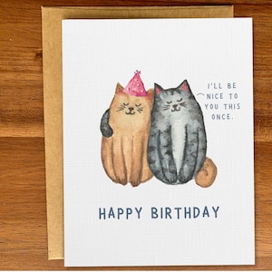 Carte d'anniversaire de chats mignons, carte de joyeux anniversaire d'amant de chat drôle, chats méchants, fêtards, carte aquarelle faite main, carte personnalisée personnalisée