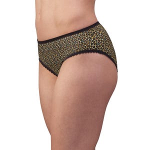 Ondergoed met luipaardprint, slipje met dierenprint, dameslingerie, sexy slips, onderkleding met wilde print