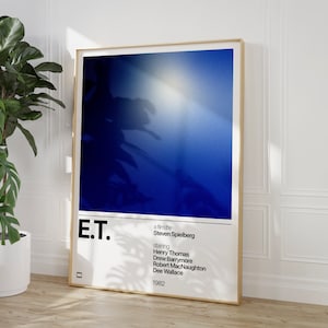E.T., The Extra Terrestrial Movie Poster, Minimalist Film Print, Gradient Wall Art Decor, Movie Lovers Gift, Classic Movie Poster Digital