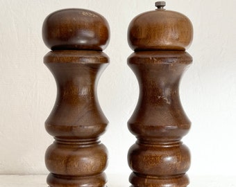 Vintage Wooden Salt and Pepper Mill Grinder Set