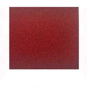 ¡Tarjetas rojas escritas a mano con purpurina, perfectas para el día de San Valentín!