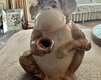 Monkey tea pot