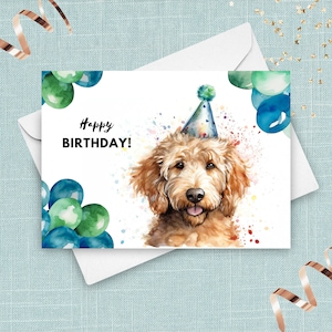 Tarjeta de cumpleaños de perro Golden Doodle, Gorro y globos de fiesta de cumpleaños, Retrato de Goldendoodle, Regalo de perro mascota, Ilustración de acuarela colorida