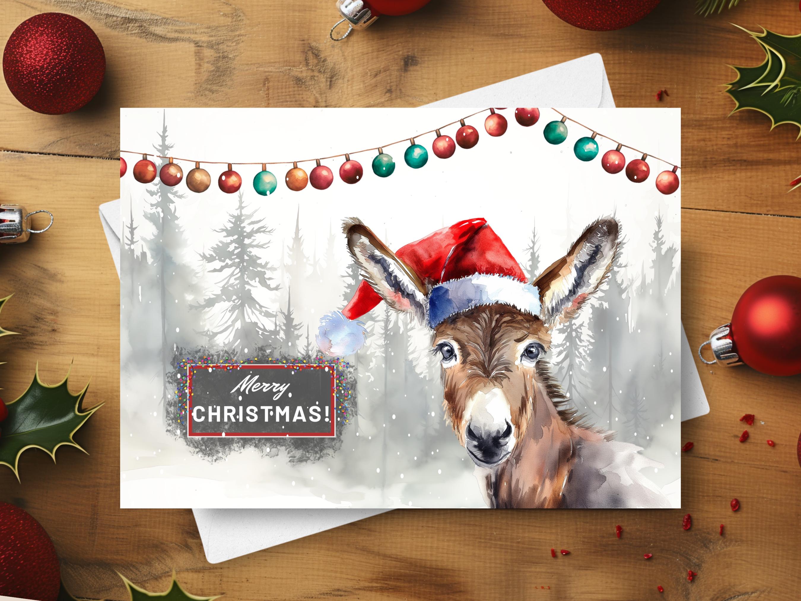 Biglietto di Natale con capra, che indossa un cappello da Babbo Natale e una ghirlanda di stelle di Natale rosse, regalo di Natale con capra da fattoria, illustrazione ad acquerello