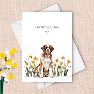 Carte Saint Bernard pensant à vous, chien de compagnie envoyant des voeux d'amour, cadeau de sympathie jonquilles jaunes, cadeau aquarelle fleurs de printemps