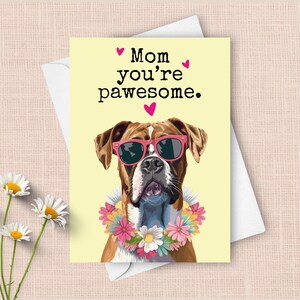 Cartão engraçado de Dia das Mães com cachorro boxer, Feliz Dia das Mães com cachorro de estimação, Presente incrível com trocadilho para mãe, Cachorro feliz com óculos de sol