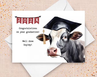 Afstudeerkaart koe, afstuderen 2026 aangepaste kaart gepersonaliseerd, High School College University afstuderen, gefeliciteerd School Mascotte