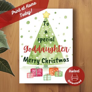 Afdrukbare kerstkaart voor peetdochter, instant digitale download Print at Home-kaart, kerstboom, kleurrijke cadeaus + gouden ster bovenop