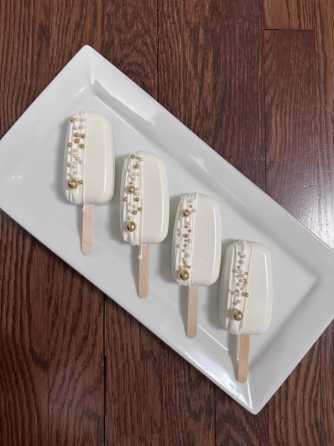 White and Gold Wedding/bridal Shower Cakesicles. Teacher Favors and