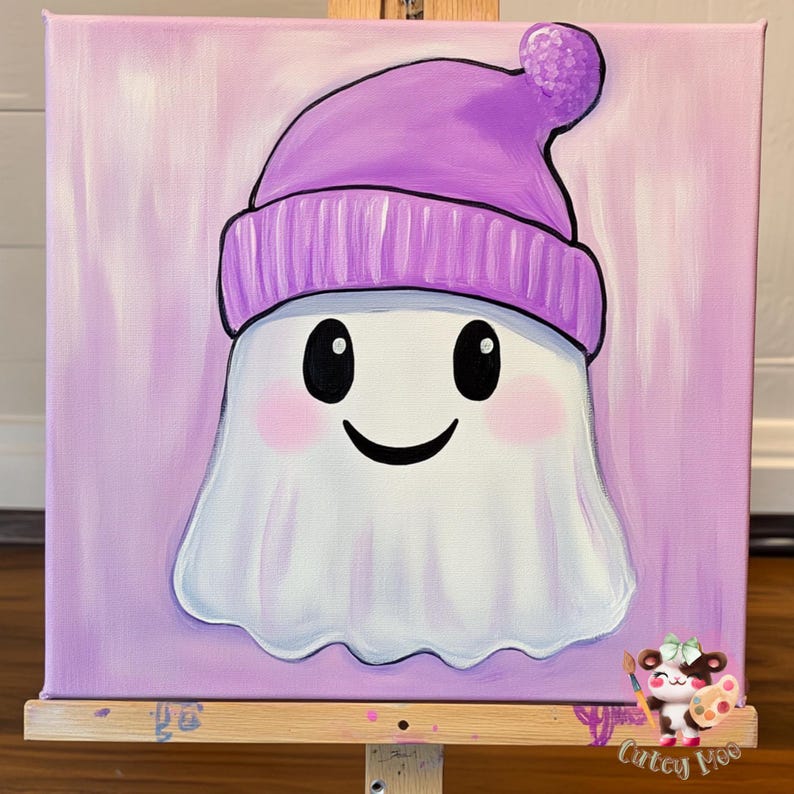 Puede incluir: Un fantasma blanco con un gorro de punto morado y una cara sonriente pintada sobre un fondo morado.