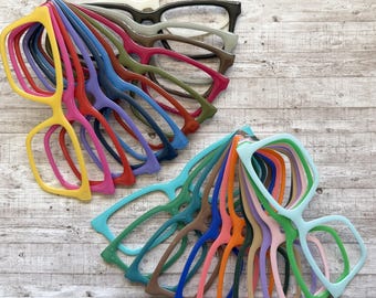 Resin Finish Single Color 3D Printed Eyeglass Topper with Magnets