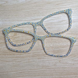 Blue Ombre Daisies Eyeglass Topper with Magnets