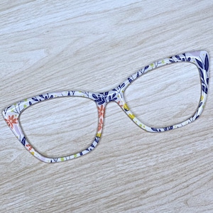 Blue Spring Floral Magnetic Eyeglass Topper