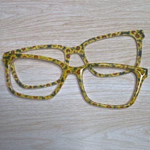 Sunflowers Pattern #2 Eyeglass Topper with Magnets