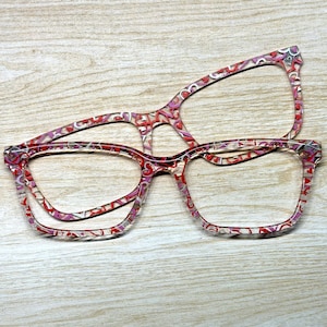 Interlocking Hearts Clear Acrylic Eyeglass Topper with Magnets