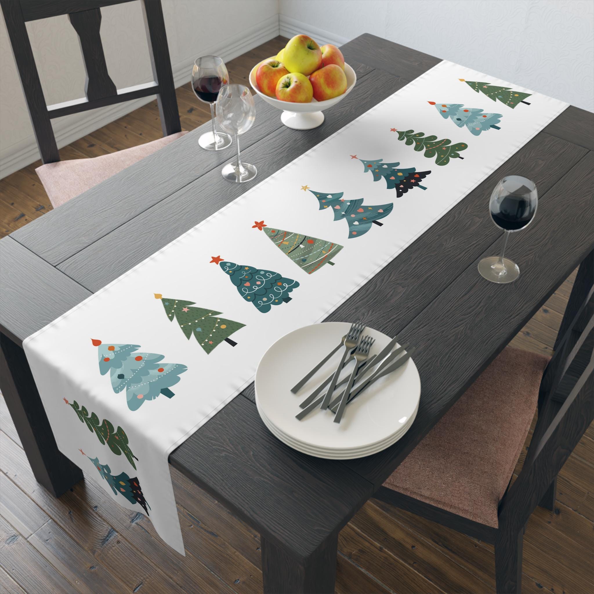 35 Elegant Christmas Hallway and Entryway Decorations 24 Christmas Tree Table Runner, Cotton or Polyester