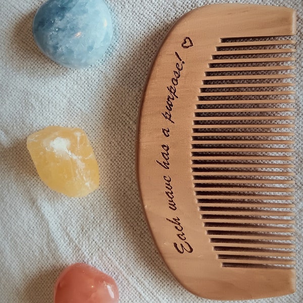 Labour + Birth Comb | Acupressure | Hypnobirthing | Pain Relief | Pregnany | Natural | Midwife | Doula