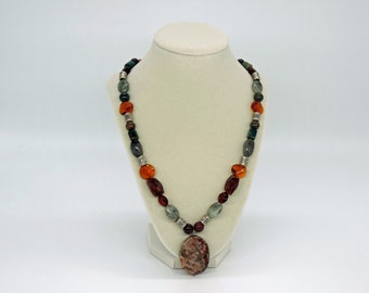 Multi-colored stone and bead necklance