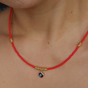 Einzigartige handgemachte Evil Eye Halskette, vergoldete zierliche Saatperle, Evil Eye Charm, Choker Halskette