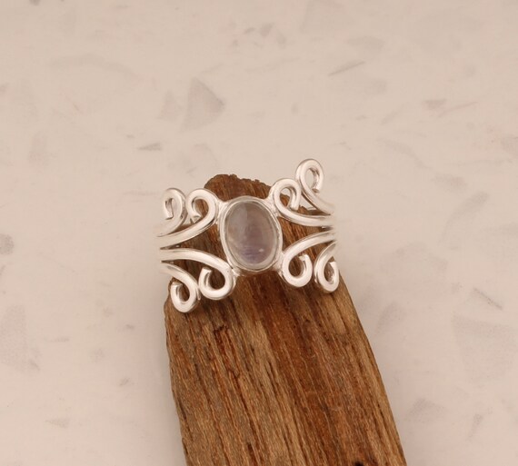 レインボームーンストーンスターリングシルバーリング：ハンドメイドの