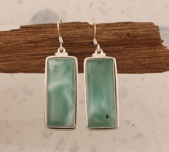 ラリマースターリングシルバーイヤリング：スカイブルーの宝石