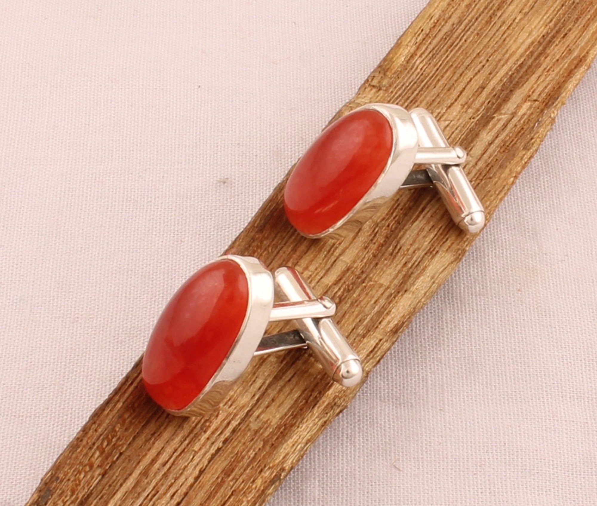 赤い石のカフスボタン - Etsy 日本