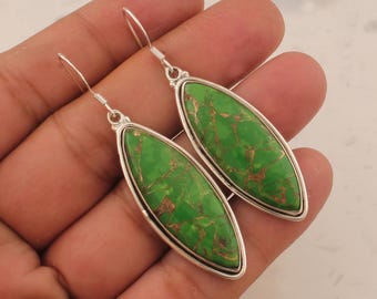 Boucles D'oreilles Pendantes Vertes Type Turquoise - Métal Argenté Avec Pierre - Neuf Sans Boîte