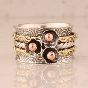 Floral Sterling Silver Spinner Ring: Three-Tone Textured Anxiety Band