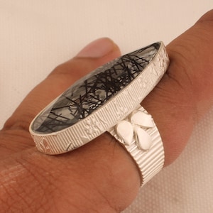 Schwarzer Rutilquarz Ring: Handgemachtes Sterling Silber Band