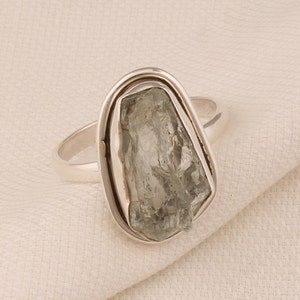 Handmade Raw Aquamarine Sterling Silver Ring: Natural Gemstone