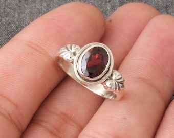 Handmade Oval Red Garnet Ring: 925 Sterling Silver