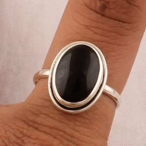Zwarte onyx sterlingzilver met 925 gestempelde zuiverheidsring voor vrouwen, handgemaakte ovale edelsteenring cadeaus voor Moederdag verjaardag