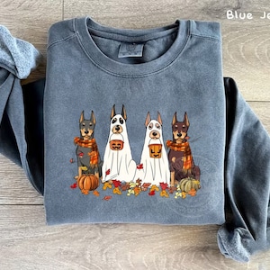 Personalized Doberman Fall Shirt, Fall Dog Sweatshirt, Doberman Mom Shirt, Autumn Dog Shirt, Doberman Lovers Shirt, Doberman Gift