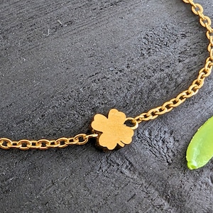 Tiny 18K gold four leaf clover bracelet, Dainty luck bracelet, Stackable and minimalist 18K gold clover bracelet, Christmas gift for women