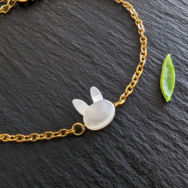Tiny mother-of-pearl rabbit charm bracelet for women, Dainty gold bunny bracelet for women, Minimalist luck bracelet, Gift for Mother