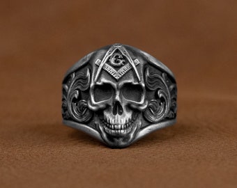 Außergewöhnlicher Punk-Silber-Herrenring, Silberner Totenkopf-Ring im viktorianischen Stil, Vintage-Stil-Gothic-Ring-Schmuck, Biker-Ring für Männer, heidnischer Ring