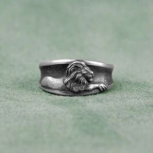Leo Zodiac Sign Silver Band Ring, Horoscope Leo Sterling Silver Band Ring, Horoscope Wedding Jewelry, Zodiac Sing Leo Ring, Anniversary Gift