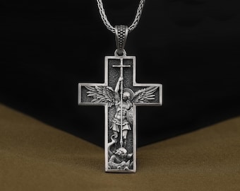 Naszyjnik z Michałem Archaniołem, wisiorek z krzyżem religijnym ze srebra próby 925, biżuteria katolicka św. Michała Archanioła