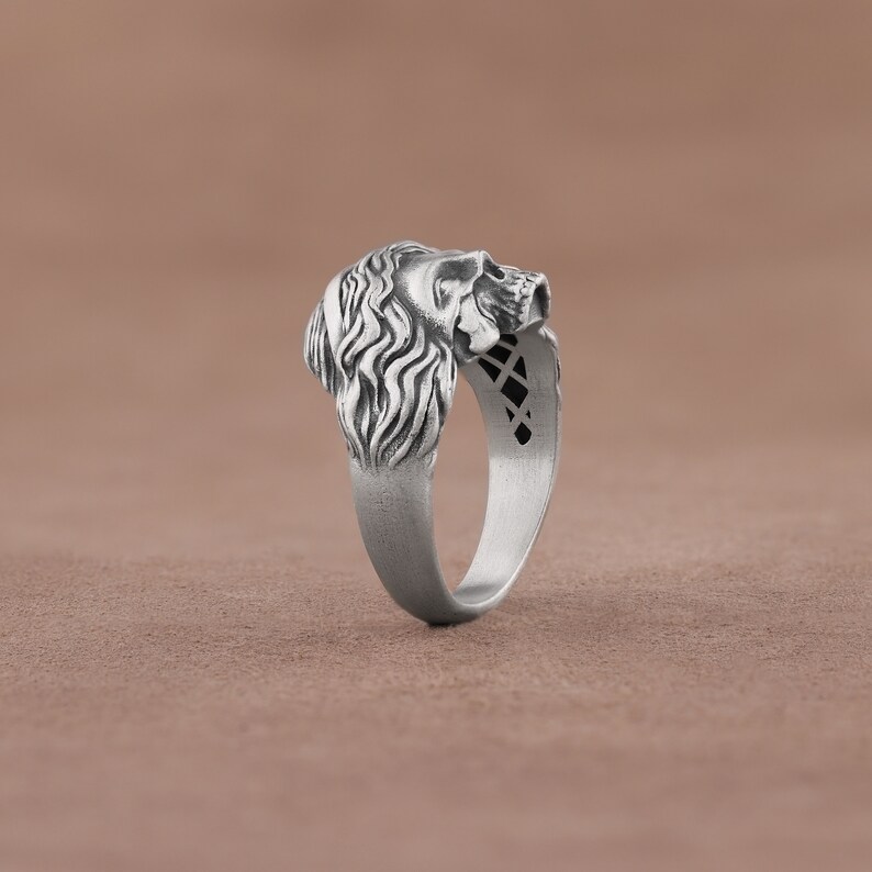Aphrodite Skull Gothic Pinky Ring, Goddes Venus Statement Ring, Handmade Sterling Silver Biker Ring, Cool Greek Mythology Ring For Her image 3